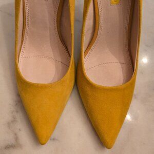 Topshop Yellow Suede Pointed-Toe Pumps